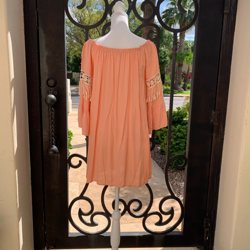 Dress - Picture 2 of 4